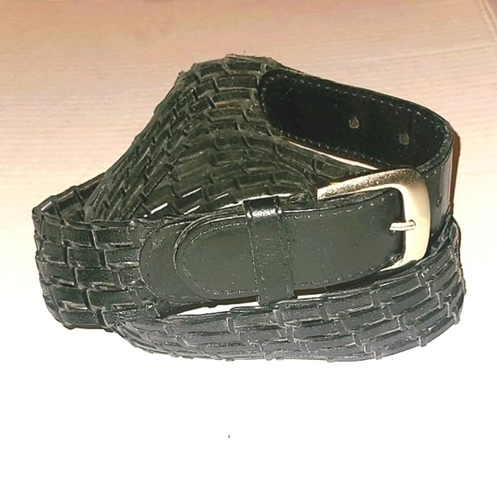 Genuine split leather belt black basket weave size Large 29.5